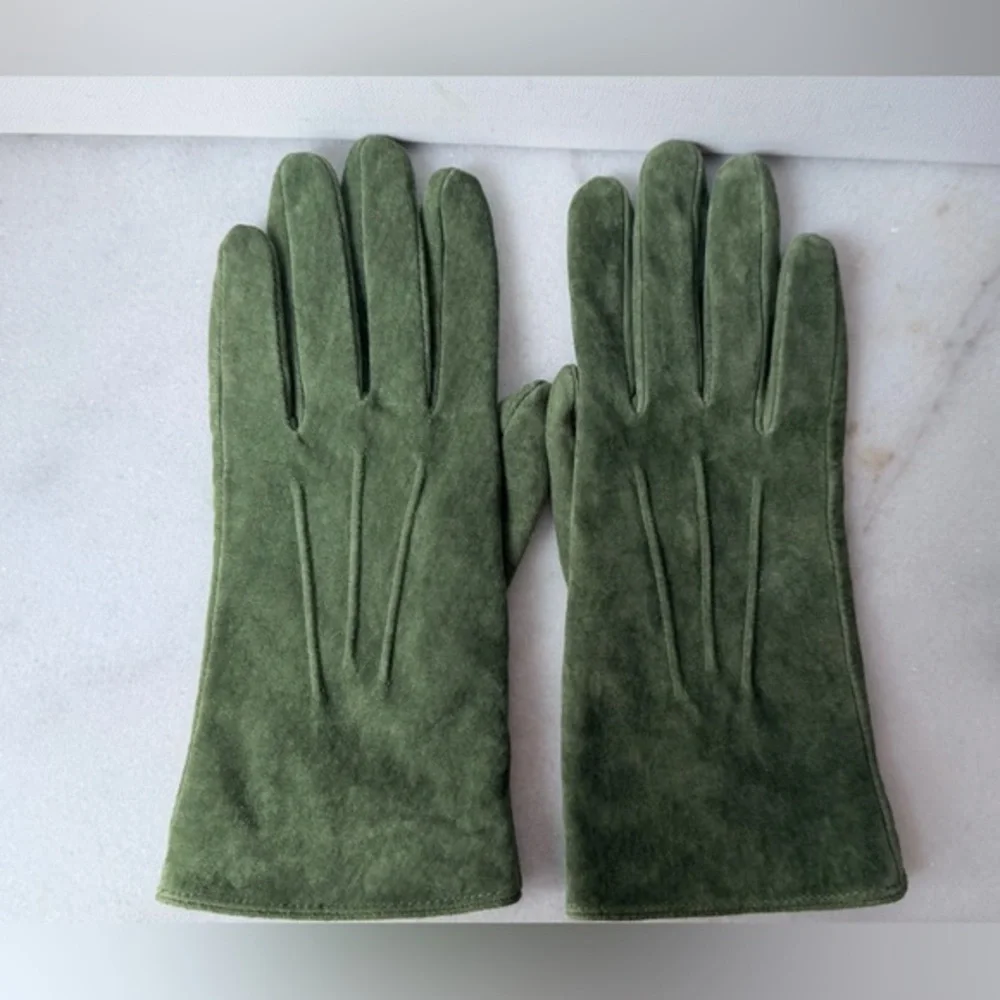 Merona Green Suede Gloves